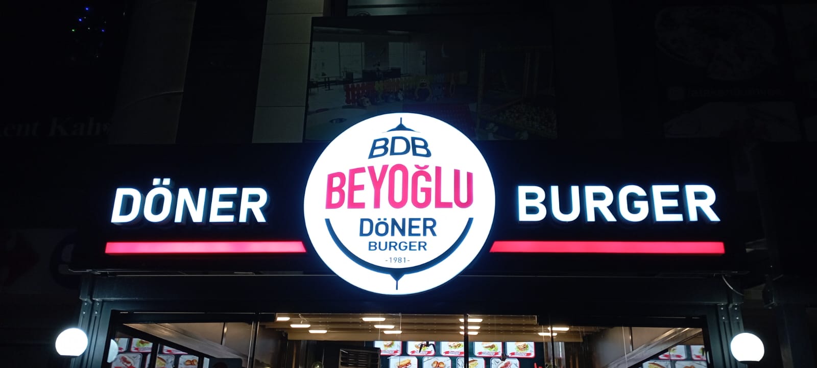 BDB Beyoğlu Döner Burger için ışıklı kutu harf cephe tabelası